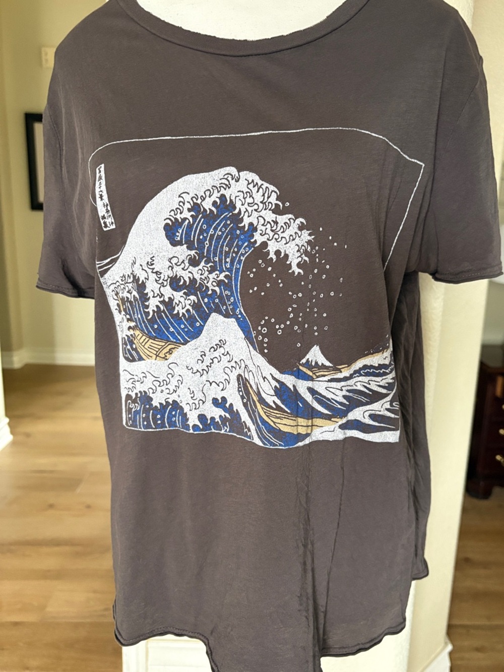 Women's Short Sleeve Graphic Tee - UO- The Great  Wave Print XL